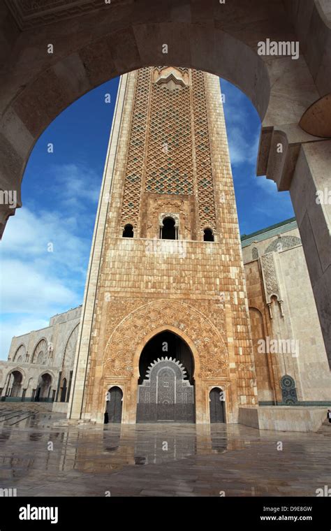 The Hassan II Mosque: Minaret Stock Photo - Alamy