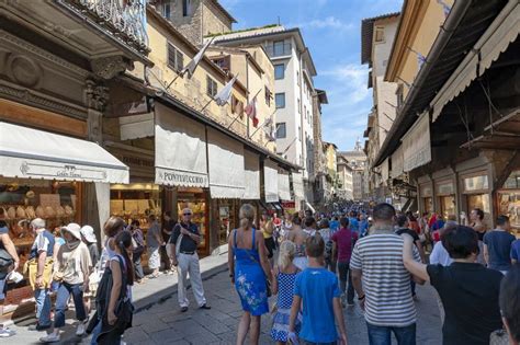 Shops Ponte Vecchio Florence, Italy Editorial Stock Photo - Image of ...