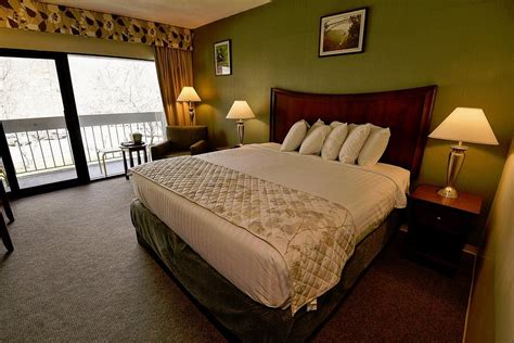 HAWKS NEST STATE PARK LODGE (Ansted) - Lodge Reviews, Photos, Rate ...