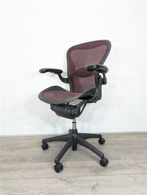 Herman Miller Aeron Office Chair, Ergonomic, Size B (With Lumbar ...