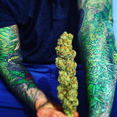 75 Cannabis- und Mary-Leaf-Tattoos und ihre Bedeutung