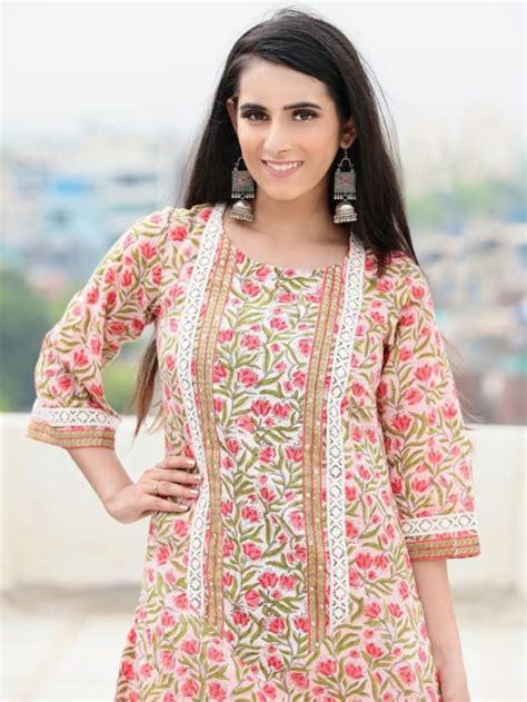 15 Evergreen and Trendy Kurti Neck Designs - Tikli