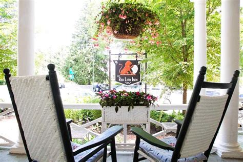 Pet-Friendly Hotels In Berkshires | Book from 17 Stay Options @Best Price