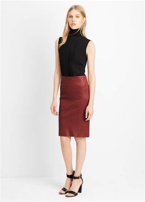 Vince Leather Pencil Skirt in Bordeaux (Purple) - Lyst