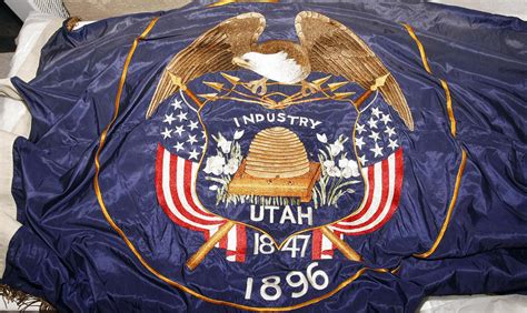 Lawmaker calls for a new Utah state flag