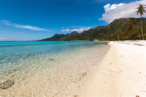 4 Best Beaches In Moorea You Can't Miss