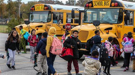 JCPS bus driver sickout: Thousands miss school as routes canceled