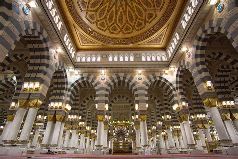 A Single space left at prophet Mohamed's SCW grave, who does it belong ...