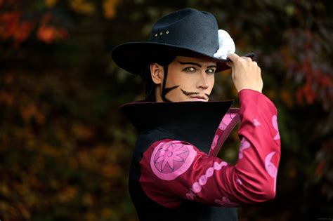 One Piece Dracule Mihawk cosplay | One Piece cosplay