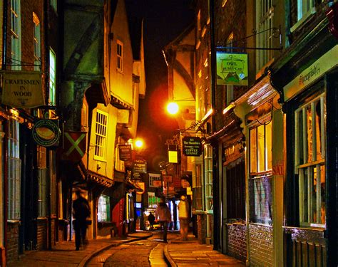 2009 03 06_York By Night_0003 | The Shambles | Keith Laverack | Flickr