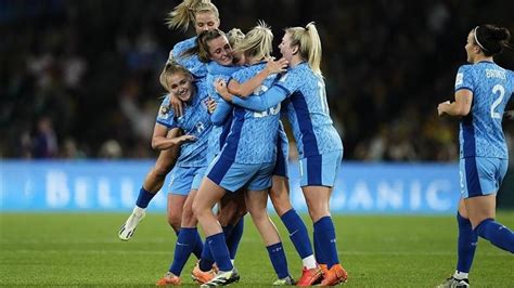 England beat Australia 3-1 to reach first Women's World Cup final