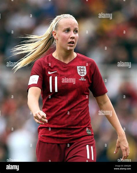 England's Beth Mead Stock Photo - Alamy