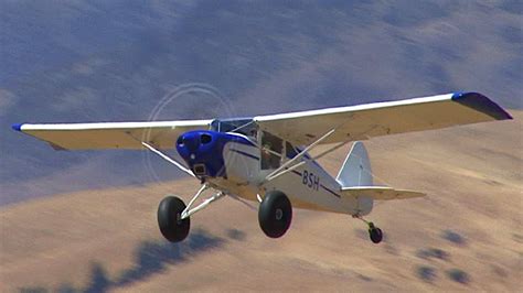 Low and Slow STOL aircraft - YouTube