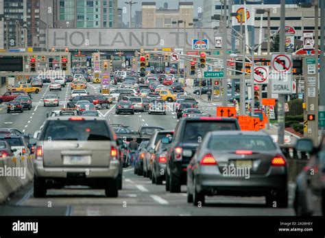 Traffic jam in front of the Holland Tunnel leading in to Manhattan ...