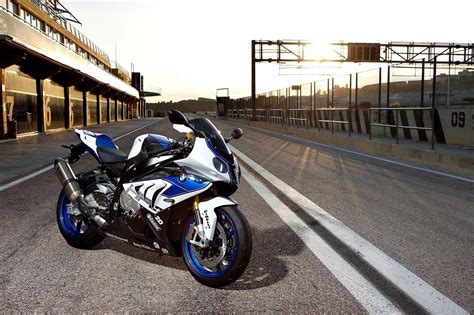 Bmw S1000rr Desktop Wallpaper 4k Anime - IMAGESEE