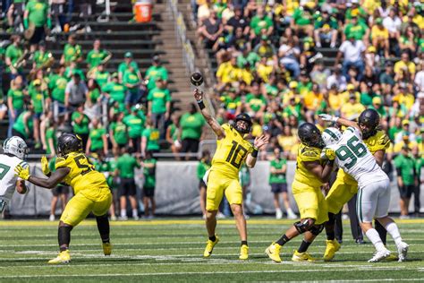 No. 10 Oregon football working on timing of vertical passing game ahead ...