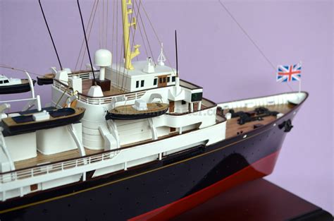 Royal Yacht HMY BRITANNIA model