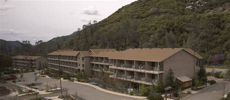 Yosemite View Lodge Hotel in %region% | ENCHANTING TRAVELS