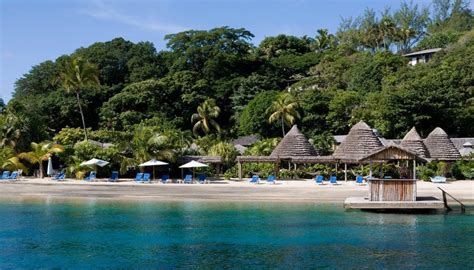 9 Best beaches in Saint Vincent - Ultimate guide (November 2024)