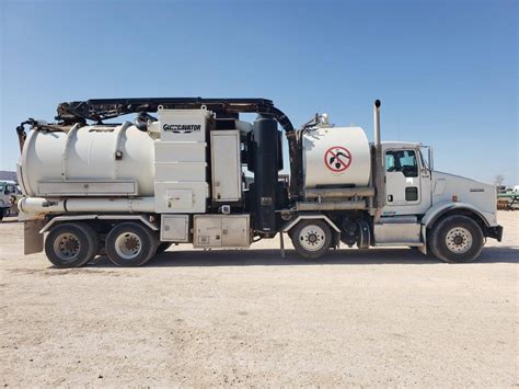 2015 Guzzler Guzzavator Hydrovac / Industrial Vacuum Truck w/ Sludge Pump