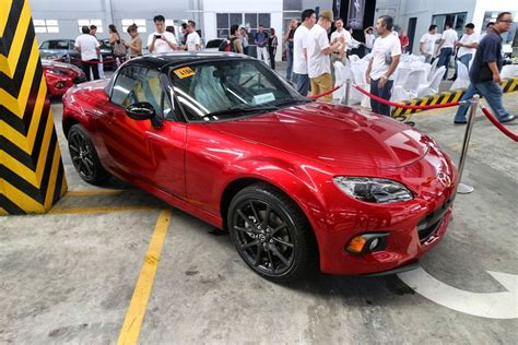 Mazda Philippines Turns Over MX-5 Anniversary Edition to Owners ...