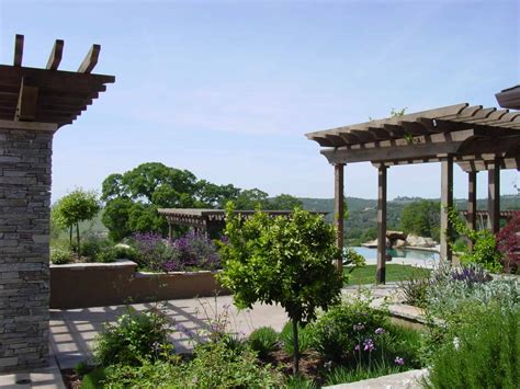 Tuscan Villa - GardenCrafters