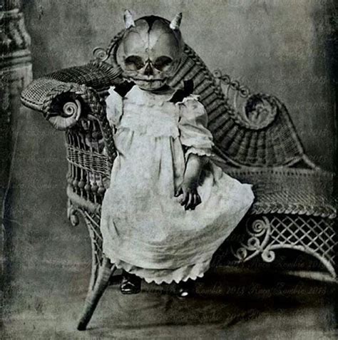 40 Vintage Halloween Costumes That Will Haunt Your Nightmares