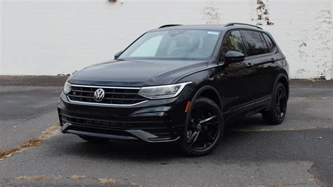 2023 VW Tiguan (SE R-Line Black) - Full Features Review & POV Test ...