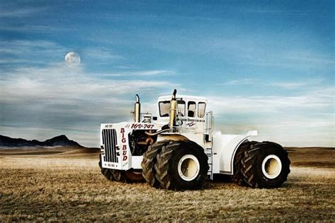 Size Matters: The Big Bud 16V-747 | Tractors, Big tractors, Farm tractor