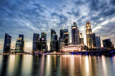 File:Singapore Skyline at Dusk.jpg - Wikimedia Commons