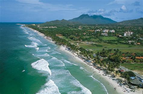 Playa El Agua- Venezuela (With images) | Caribbean islands beach ...