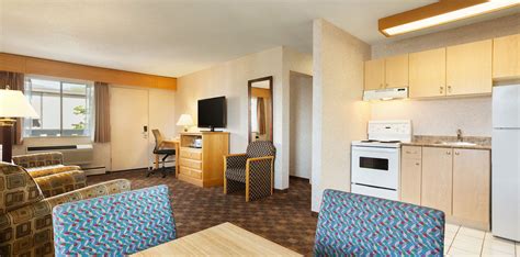 Long Term Stay Hotel Deals | Hotels in Victoria, BC | Days Inn