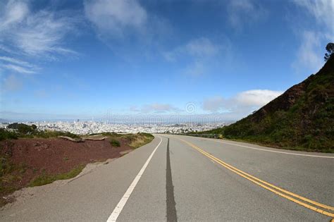 Twin Peaks San Francisco, 44. Stock Image - Image of locals, city ...