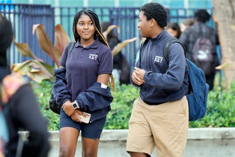 School uniforms could be required in Broward schools