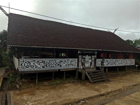 Rumah Adat Lamin di Kalimantan Timur | Pariwisata Indonesia