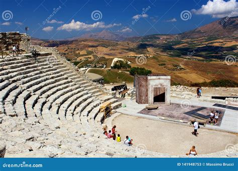 Greek Theatre at Segesta, Sicily Editorial Stock Photo - Image of ...