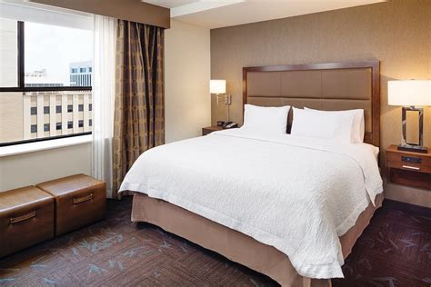 HAMPTON INN & SUITES DALLAS DOWNTOWN (AU$133): 2021 Prices & Reviews ...