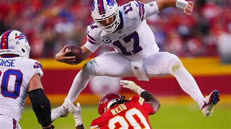 Bills at Chiefs score, takeaways: Josh Allen tops Patrick Mahomes as ...