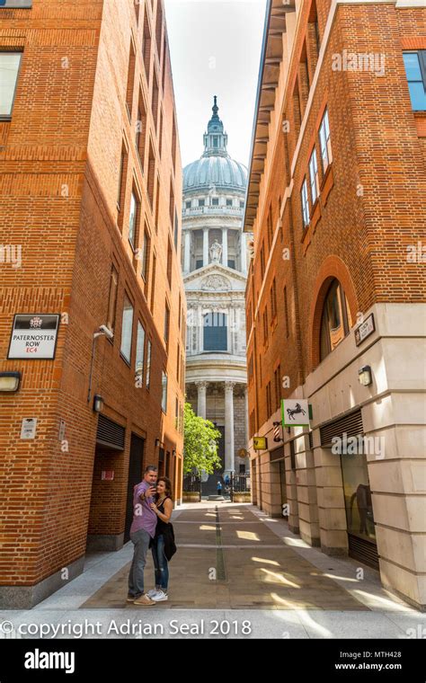 Paternoster row london hi-res stock photography and images - Alamy