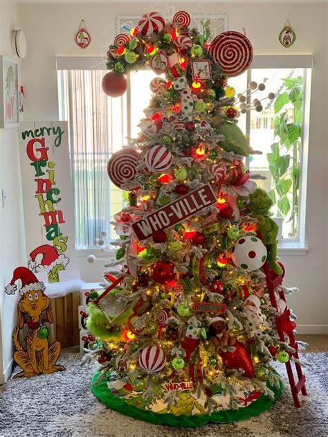 Grinch Christmas Tree | DIY Christmas Decorations