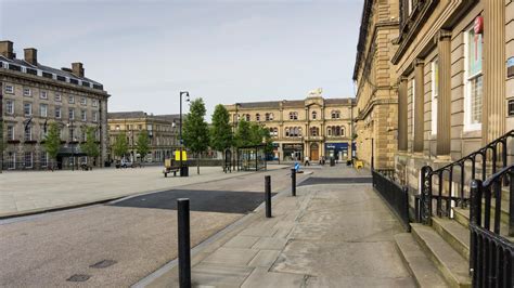 16 Best Hotels in Huddersfield. Hotels from €47/night - KAYAK