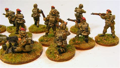 Evil Bob's Miniature Painting: 28mm WWII Germans and British Paratroopers