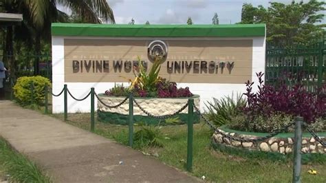 The Magazine / Studio1/ Divine Word University / Papua New Guinea - YouTube