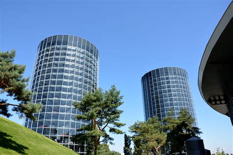 Volkswagen's Autostadt Car Towers: Best Car Buildings Ever? | Digital ...