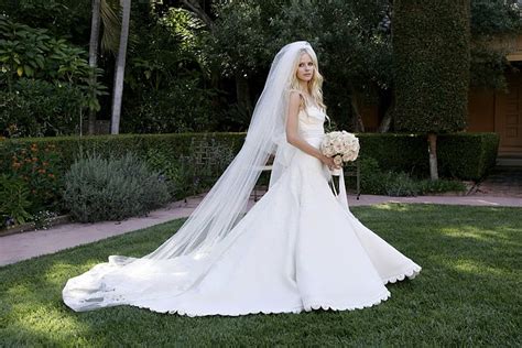 Celebrity Wedding- Avril Lavigne ~ Wedding Bells