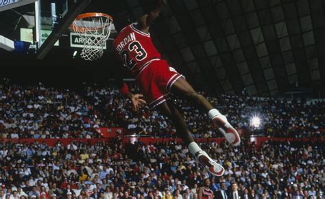 Unforgettable Moments: The Incredible Michael Jordan Highlights