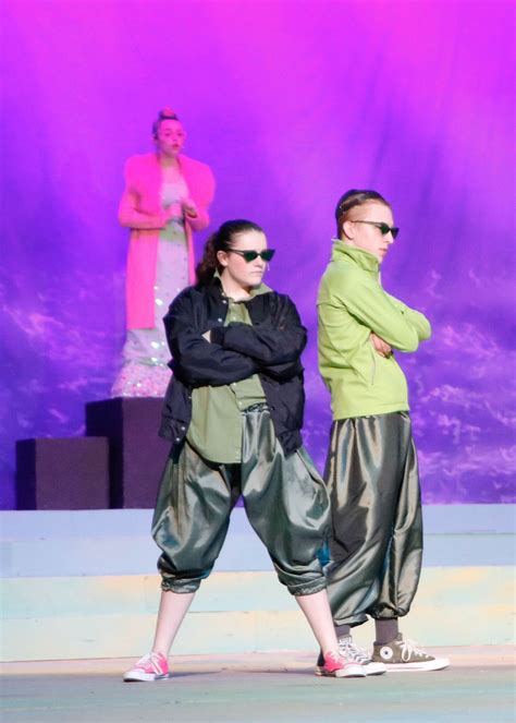 Edwardsville High School in line for 2 more 'SpongeBob' musical awards