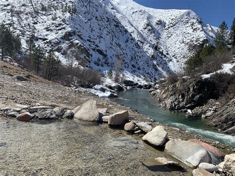 Hot springs in Lowman Idaho : r/Outdoors