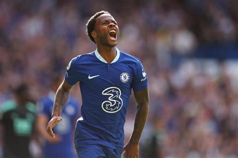 Sterling happy in "different role" under Graham Potter » Chelsea News