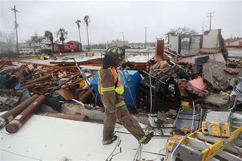 Hurricane Harvey Photos: Pictures of Storm, Damage, Flooding | Heavy.com